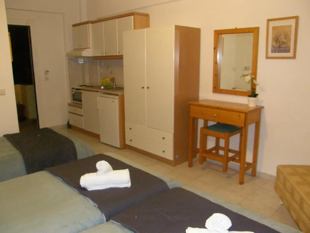 Neilis Apartment Siviri