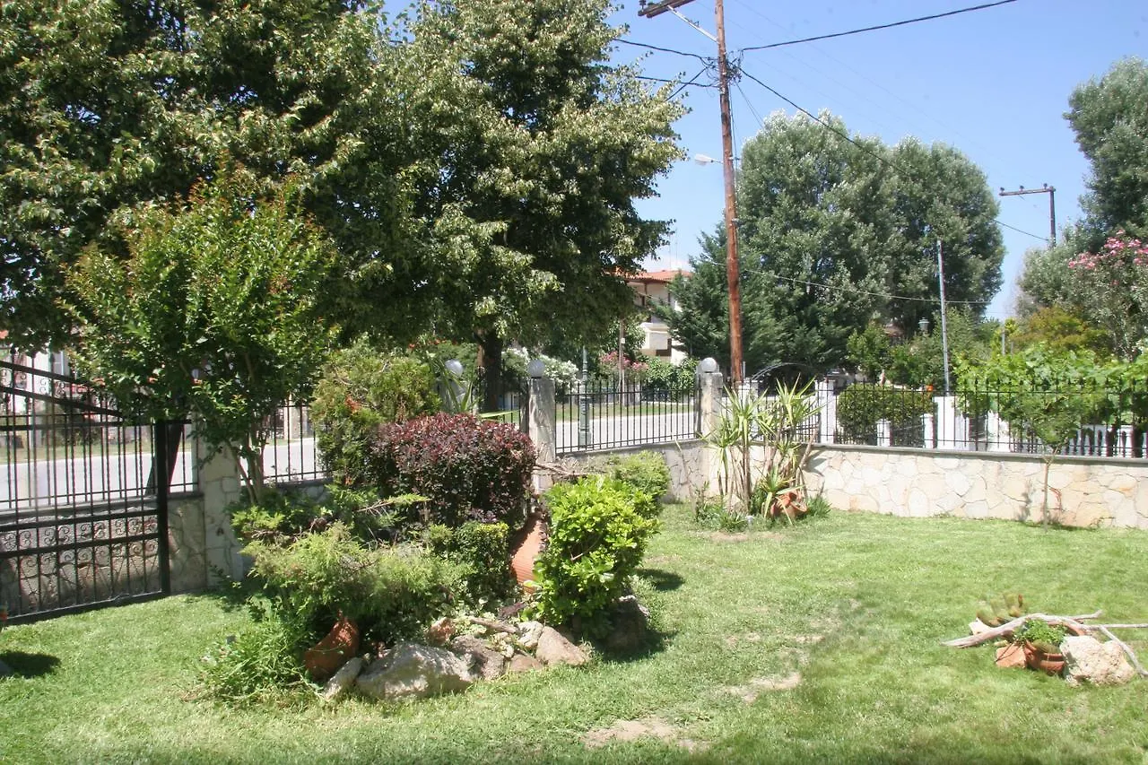 Neilis Apartment Siviri