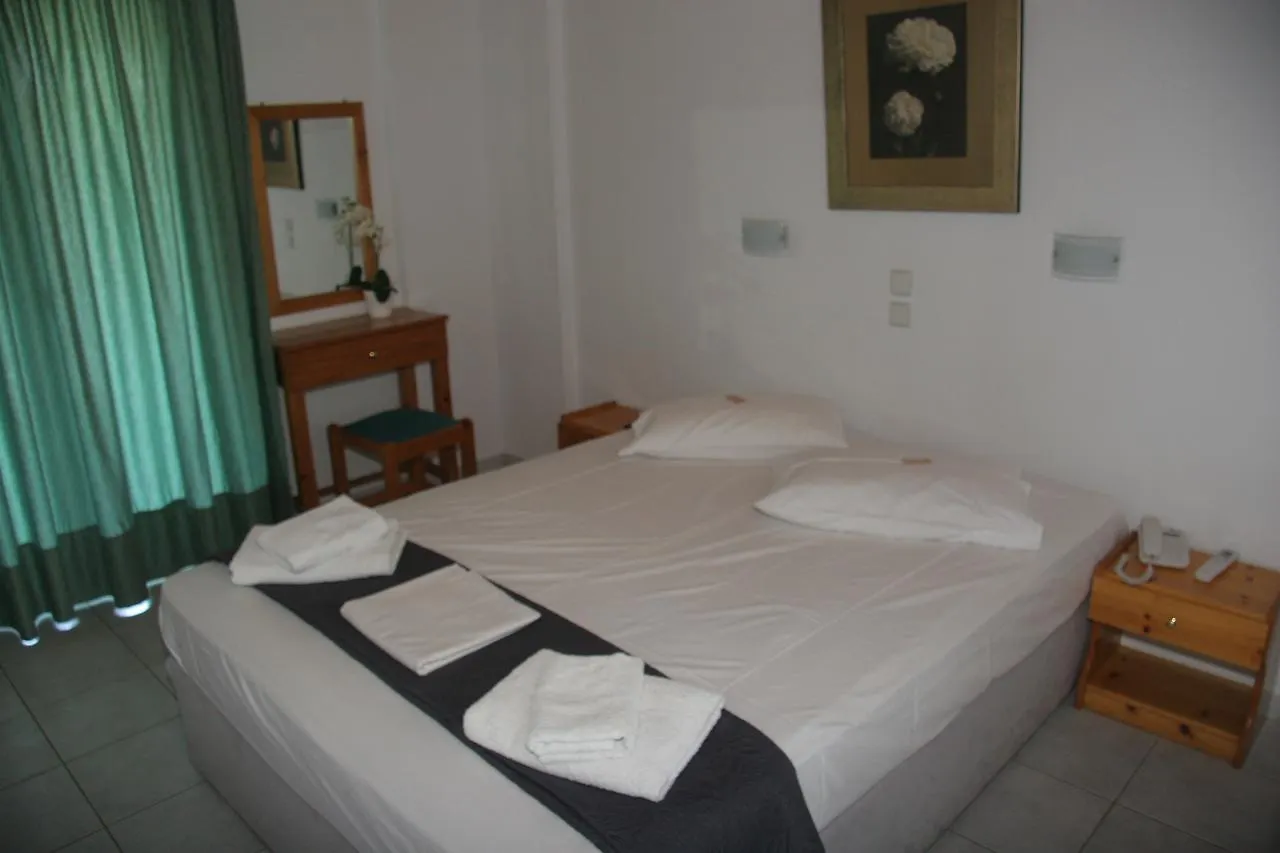 Neilis Apartment Siviri
